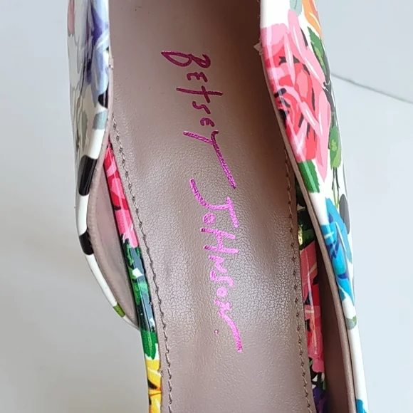 🌸 BETSEY JOHNSON Floral & Polka Dot Pointed Toe Bow Heels Size 7.5 - Picture 9 of 11